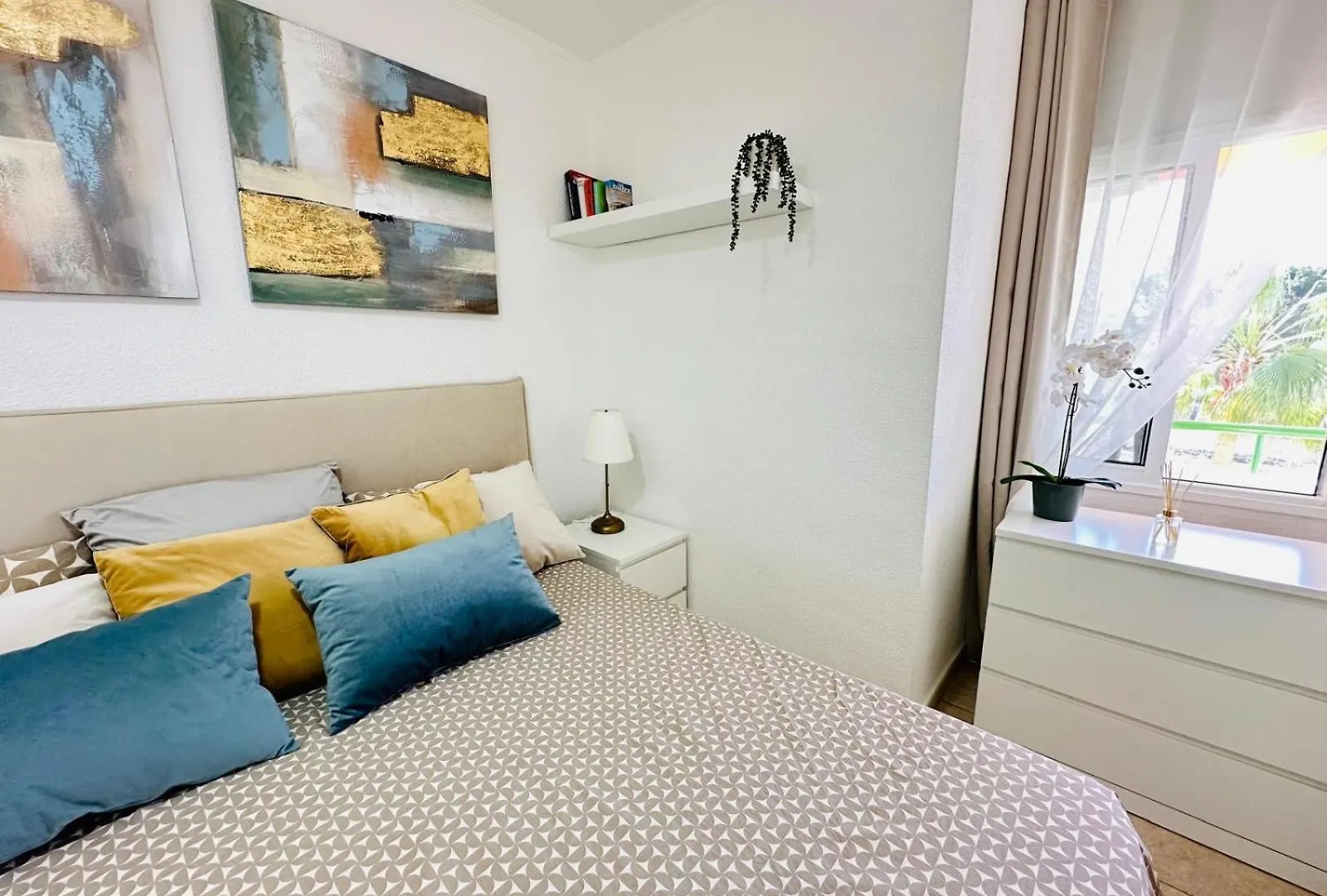 לוס כריסטיאנוס Firstline Apartment Costamar 0*, לוס כריסטיאנוס ספרד